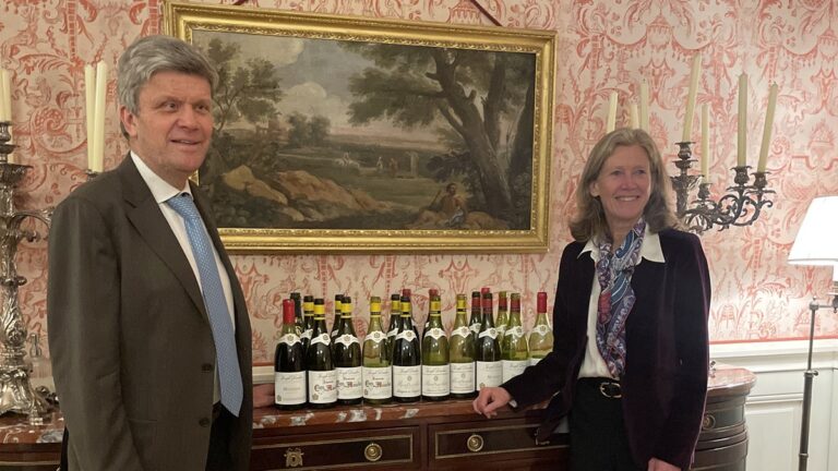 Lire la suite à propos de l’article Beaune Clos des Mouches, Montrachet, Musigny de chez Drouhin, stars d’un dîner d’exception