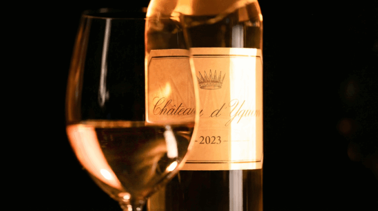 Lire la suite à propos de l’article Château d&rsquo;Yquem : l’immense millésime 2023 arrive sur le marché