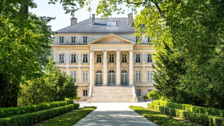 Lire la suite à propos de l’article Primeurs 2025 : 10 icônes encore disponibles à la vente