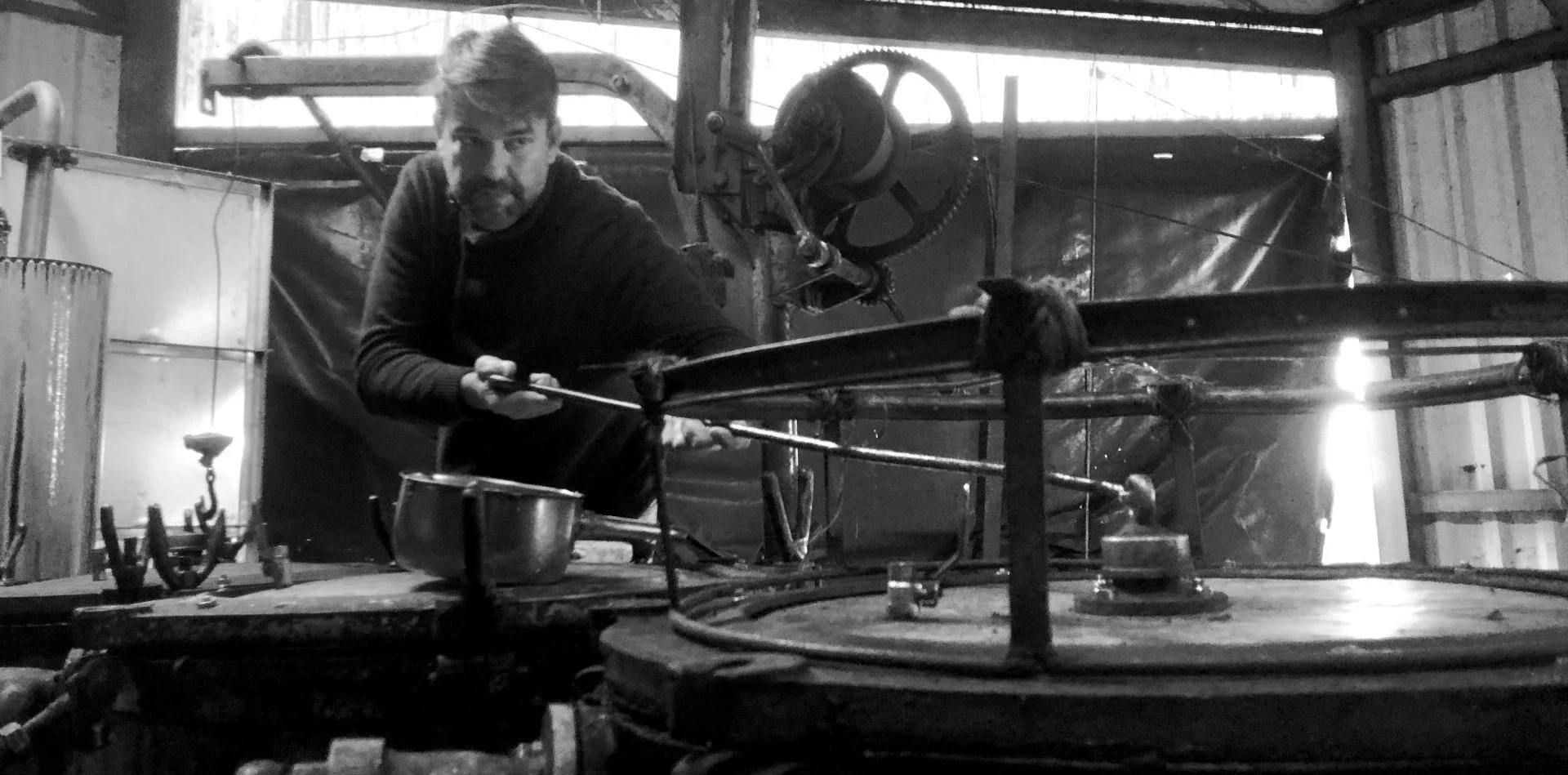 Lire la suite à propos de l’article Distillerie Cazottes : l&rsquo;alchimiste du Tarn qui a conquis les plus grandes tables françaises